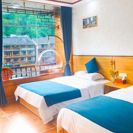 Fenghuang Memory Linjiang Inn Exteriör bild